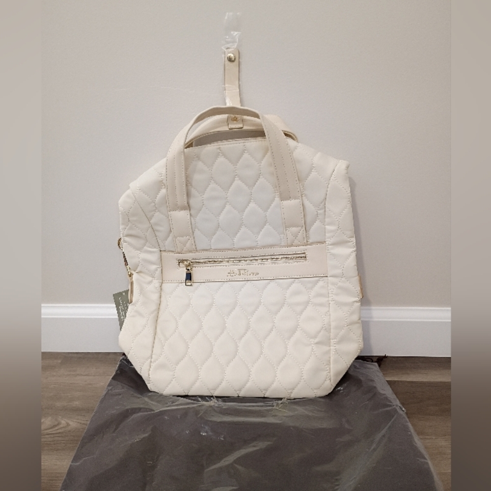 NWT Bella Russo Women's Ivory Cream Quilted 14.4" Tote Backpack‎ Shoulder Bag